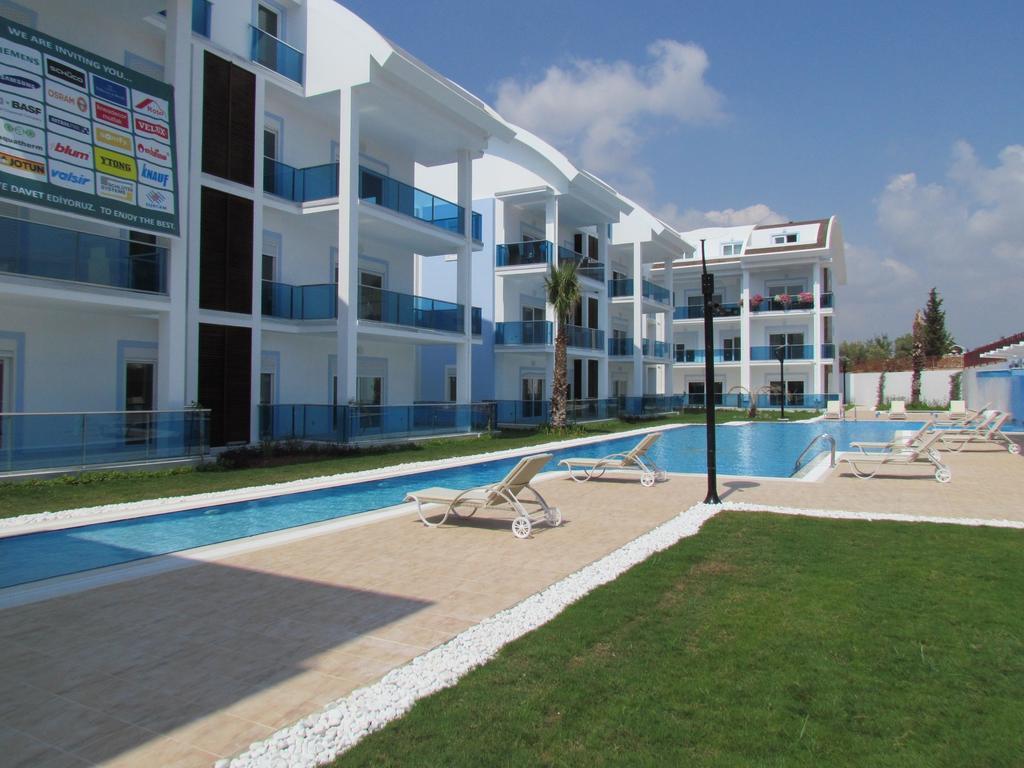 Aqua Garden Side